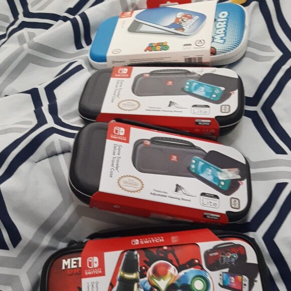 Super Mario, Deluxe Travel Case,Nintendo Switch - 4Pack - Picture 5 of 6